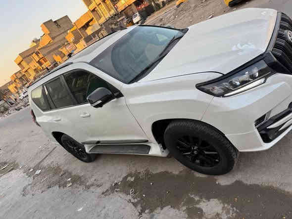 السلام عليك برادو الون ابيض صدفي موديل 12 محدث 23 داخل او خارج كامرات 360 كامره اماميه او خلفيه أو بل مريات كامره سياره بصمه اثنين تبريد 3 قطع او ثلجه أو سيستم صوت بيه تايرات جديدة محرك 2700 محرك أو كير أو ضربه مكفوله رقم بغداد دولي
سعر 250 بي مجال 
***********
