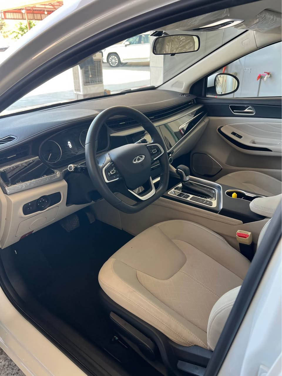 Cherry Arrizo 2025
12.000 Km 
چێری ئەریزۆ
نیو مواصفات 
سفری شەریکە ضەمان
دەعامی بۆ دەعامی هیچی پێوە نیە
ناو زەرد لایت لید حاسەی دواوە
برێک کارەبایی ئۆتۆ هۆڵد
ویل کەپ چوار جام کارەبایی 
سوکان ڤۆلیۆم و تەحدید سرعە
نضامی ئیکۆنۆمی و سپۆرت
گێڕ عادی و ئۆتۆماتیک
تەبرید لەمس و مەرکەزی 
کامل سێرڤز کراوە و لەشەریکە ڕۆنی گۆڕاوە
گێڕ و مەکینە و کارەبایی هەمووی بەشەرت
ناونیشان سلێمانی
*********** السليمانية, العراق
