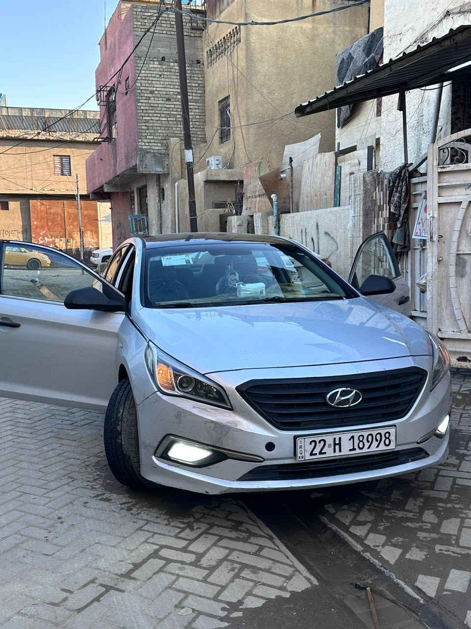 بيع أو مراوس سوناتا 2016 خليجي وارد كوري مواصفات جلد تحكمات ستيرن شاشة كبيرة كامرة مري شفط حساسات رادارات كشنات كهرباء تدفئة تبريد نظام ايكو سبورت محرك 2000 دوش LPI  قطعتين تبريد سيارة بدون حادث بيها صبغ جاملغ امامي فقط رقم اربيل الجديد تريد وكالة او تحويل بل يعجبك السعر  خاص رقم الهاتف *********** تريد اتصل وبي واتساب مكاني بغداد
