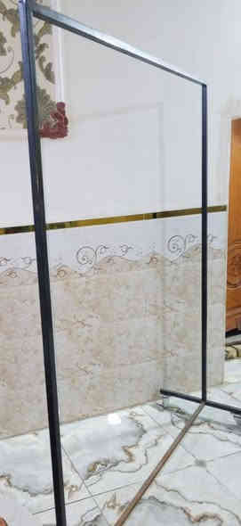 فاترينات+ميز مكتب تزكام تركي+لد مسار الأصلي+ستاند العدد ٤ 

السعر مليون وربع استفسار أكثر تفضل واتس ***********
