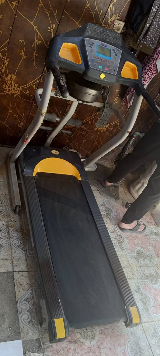 سلام عليكم جهاز رياضي للبيع سعر 250ستفسار اتصل ***********
