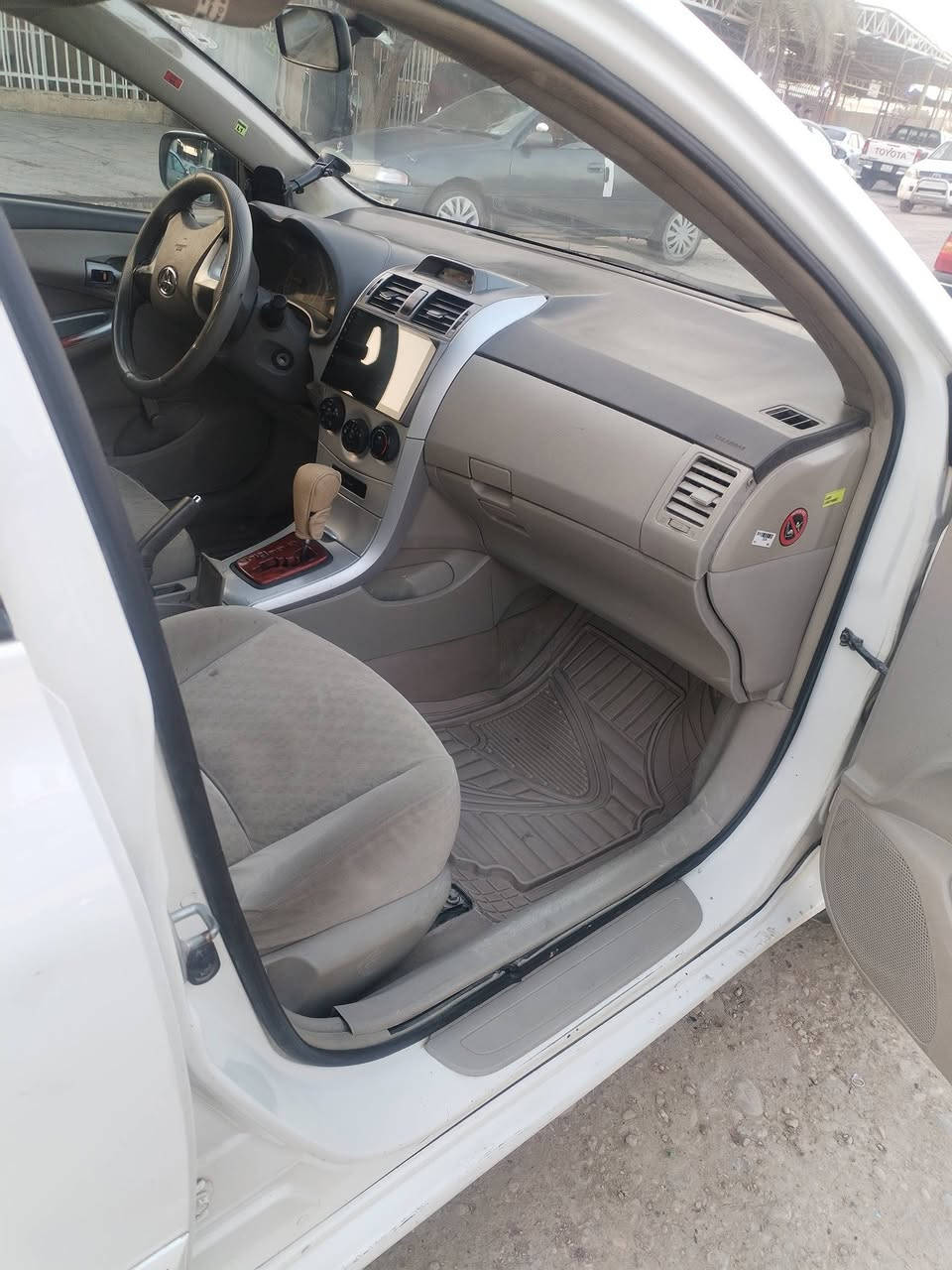 كورلا 2009 خليجي محرك 1600
كفاله كير محرك دواخل رقم جديد صاحبها جيراني .. بيها تكشير بسيط.. وتكحيل 
سعر 105..مجال بسيط .. السياره حلوه للامانه لا المعلك ولا ارغبلك.. 
مكان سامراء ..
استفسار ***********..
