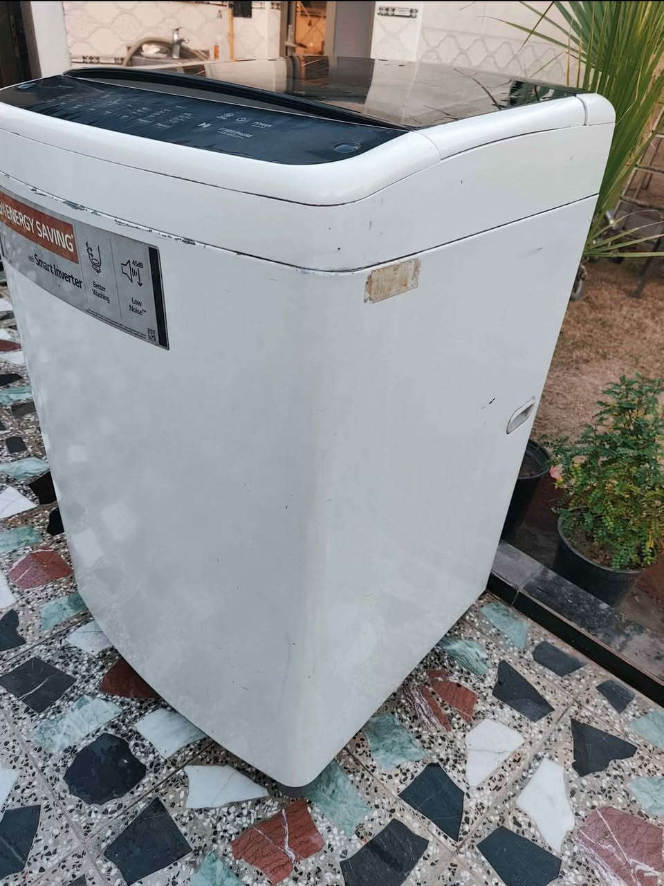 غساله ال جي 17 كيلو 
نظام انفرتر اقتصادي نص انبير تاخذ 
نظيفه شغاله وعلى الفحص
غراضها كامله 
السعر 270 الف
يوجد توصيل 
رقم الواتساب *********** 
ـــــــــــــــــــــــــــــــــــــــــــــــــــــ
