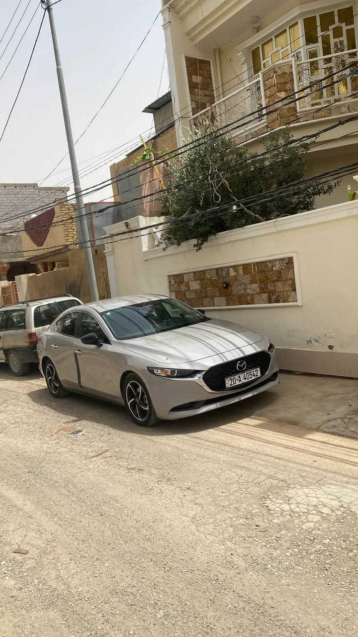 السلام عليكم اخوان عندي مازدا 3 باسمي موديل 2024 محرك 2500 بدون تيربو  ضرر مثل مموضح بسونار هلال الجاملغ الخلفي والباقي على وضع الشركة جديدة السيارة ماشية 62 الف كيلو .  المواصفات معروفة 140$ للأستفسار       *********** واتساب
