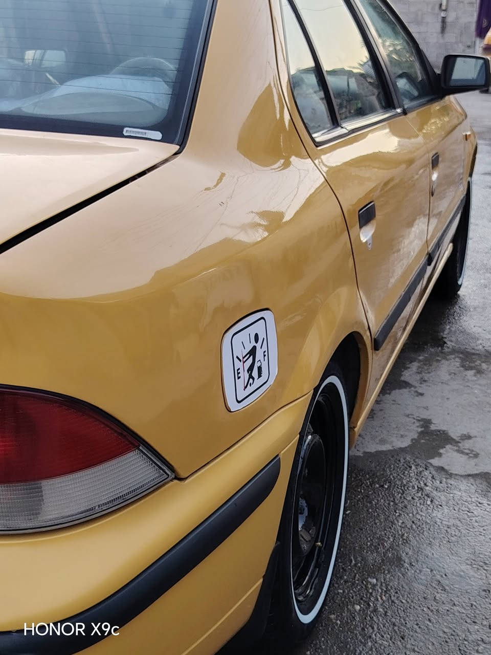 سمند 2011 سياره خير من الله كير محرك اليوم شديتلهه تخم تايىر وياله جدد هورن بوش شاشه جديده سيبايه موجوده يعني جاهزه من كل شي كبل للشارع تبريد ثلج السياره باسمي السعر 45 اومراوس بتكتك ***********
