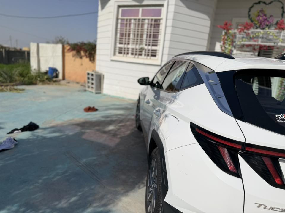 السلام عليكم للبيع توسان 2023
رقم بغداد
خليجي
ماشيه 63الف
مكفوله عامه السياره فول ما عده البنوراما 
بصمه مري شفط تشغيل عن بعد
لايت زنون شحن واير ليس
كشنات كهرباء قطعتين تبريد
وبعد بيه هواي موصفات 

السعر 220او بيه مجال 
المكان الناصريه 
الاستفسار اكثر ***********
