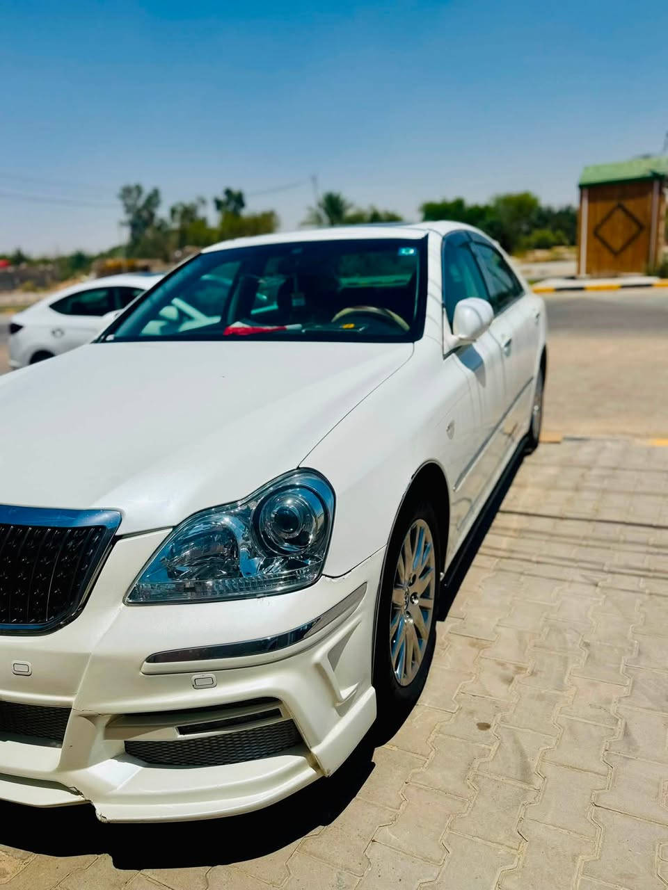 ماجستا للبيع موديل 2007فول مواصفات خمس دكم اصل كرستال فتحه كشتات جلد لون الغرفة اسود. رقم نجف قرار 102السعر خاص. التصال على الرقم ***********. 
العنوان النجف الأشرف.
