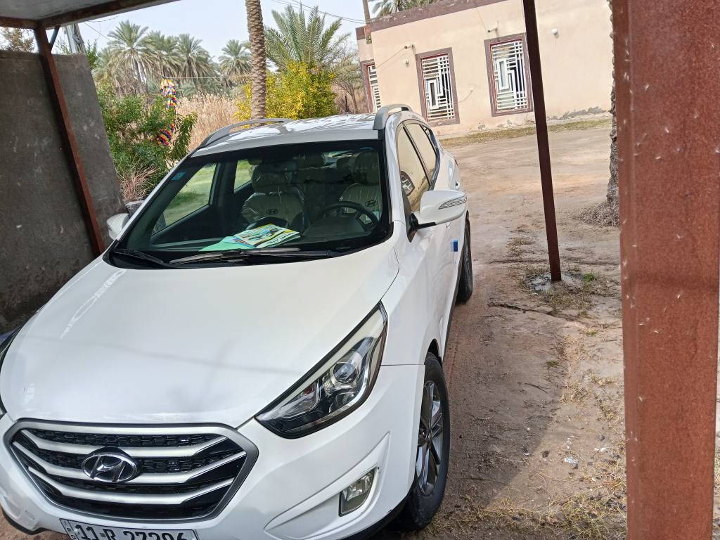 ياالله ..السلام عليكم…توسان خليجيه 2015
للبيع ......بسعر 154
هونداي توكسان 2015 خليجي 
لون ابيض ثلجي المرغوب 
محرك مكفول 4/2000 سلندر دووش بدون فتح بدون بخار
كير  اوتوماتيك مكفوول
ماشيه 168KM 

المواصفات
داخل جوزي ورصاصي لونين المرغوب
لايت ليد شمعه 
لايت عدسه
تبريد قطعتين ثلج 
تحكم ستيرن
اشاره مرايه
كامره بلمرايه
بلوجكترات
ويل كب نفطي بلادي 17 

السياره ترايها حيل ناعم بدون اي نقص جاهزه من كلشي الحمدالله 

🔺السونار مرفق بالصور

رقم بغداد انكليزي الجديد /تحويل ثاني يوم
السعر 154$..وبيها مجال للشراي يعني شوفهاوتدلل 
📍مكان السياره كربلاء
🔎للاستفسار رقمي…. 
***********
