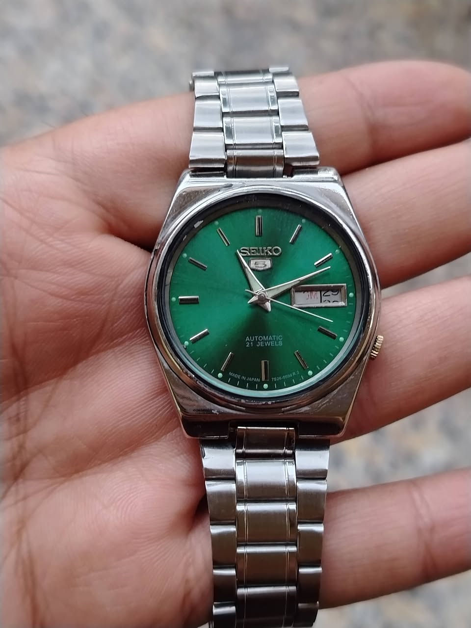 تحية طيبة لجميع
مجموعة من ساعات سيكو 5 اتوماتيك

للبيع

سعر القطعة الواحدة 60 الف دينار

يوجد توصيل لكافة محافظات العراق


**إذا كنت صاحب هذا الإعلان وتريد حذفه لأي سبب، رجاءا أرسل رسالة إلى الدعم الفني**