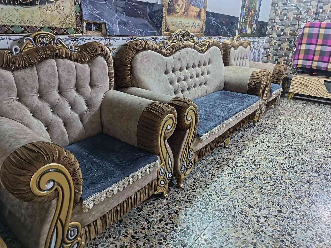 سلام عليكم تخم ابو التاج معه طبلات معه ميز بلازمه تخم نضيف كلش وقليل ستخدامه سعره مليون هو وطبلات والميز بلازمه وبي مجال قليل عنواني بغداد حي ور قرب حسينيه المصطفى الرقم ***********
