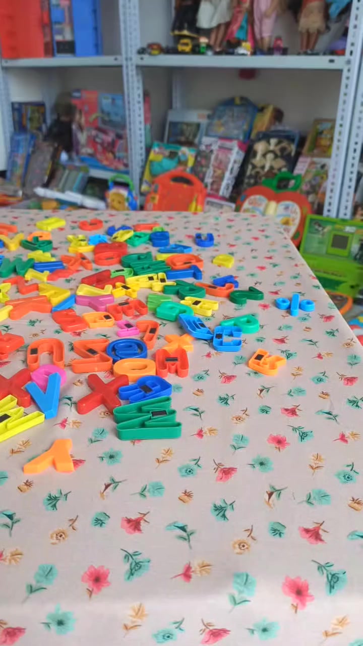 حروف وأرقام مغناطيسيه
أكثر من 130 قطعه 

- 8 آلاف فقط ✅ 
- للتواصل واتساب ⬅️ ***********
