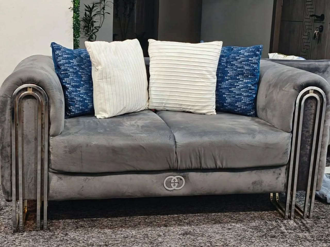 تخم وماصات نظيف جدا للبيع
9 مقعد ثلاثية و ثنائية و اربعه مفردة  
اسفنج المميز ما ينزل بعده بالضمان 
سيت ماصات تركي زجاجي و خشب 
السعر جميعهم
450 الف 
العنوان 
بابل حي الاسكان


**إذا كنت صاحب هذا الإعلان وتريد حذفه لأي سبب، رجاءا أرسل رسالة إلى الدعم الفني**