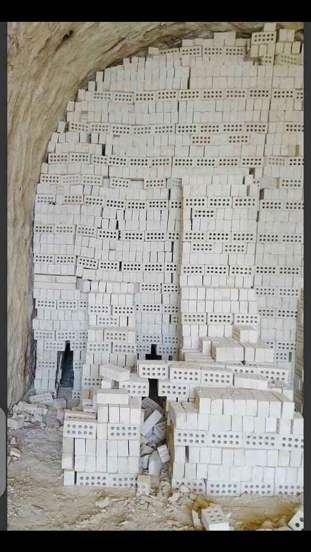 طابوق جمهوري درجه اولى 
عدد مضبوط مع زياده شرط الفحص
سعر مناسب توصيل حسب المكان
***********
