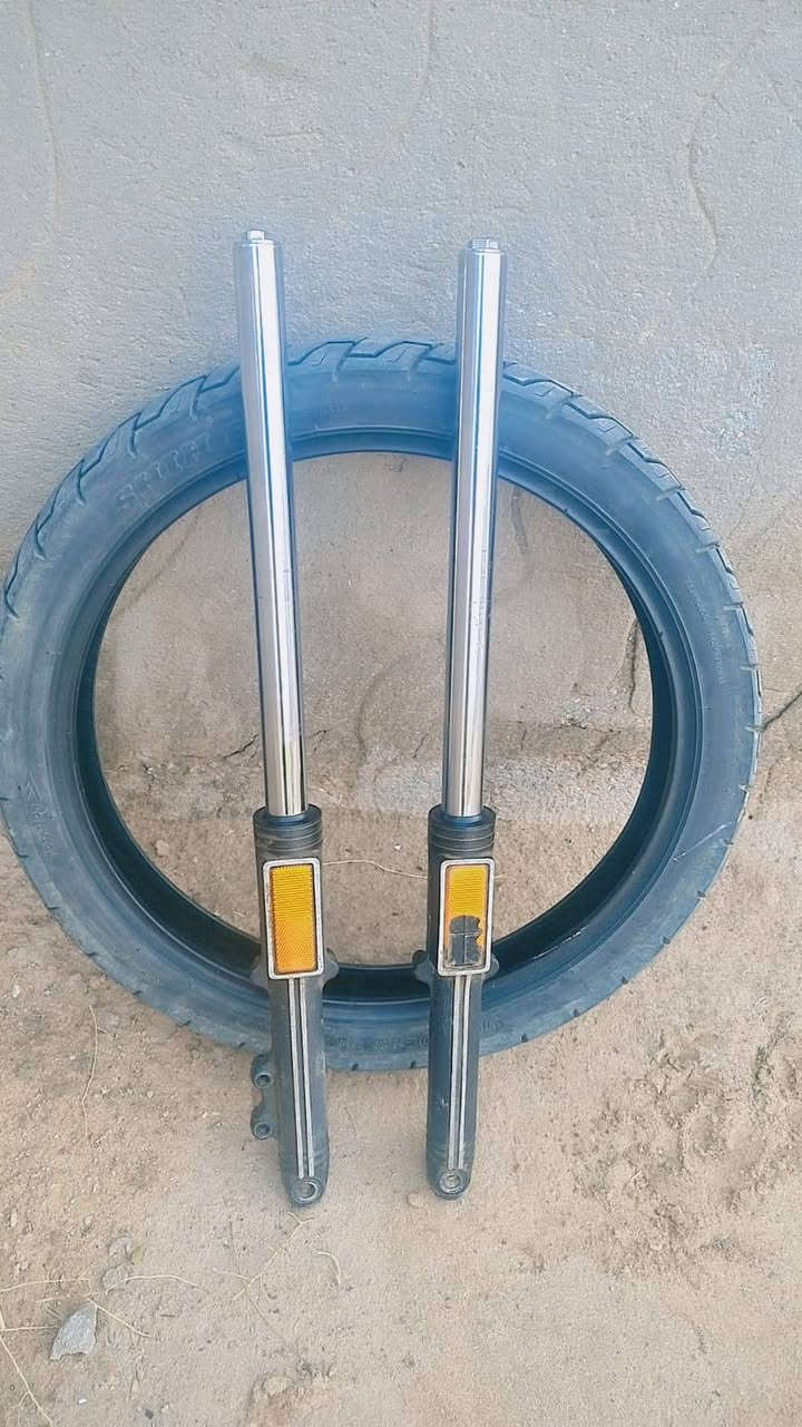 تاير خلفي ودبل مامي مال شريكه ستعمال قليل سعر ***********
