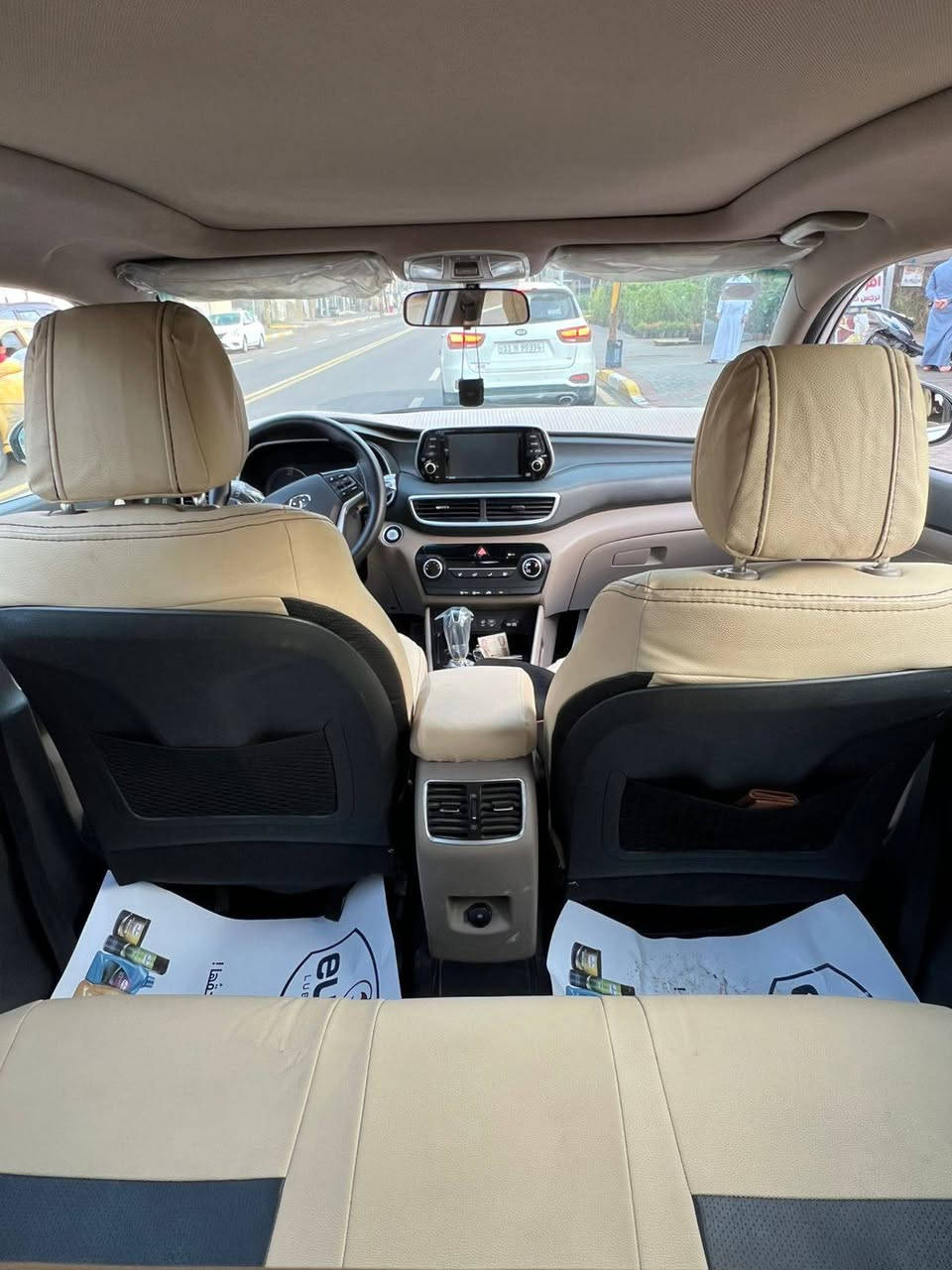 السلام عليكم للبيع او مراوس       توسان مديل ٢٠٢٠ كفاله   عده باردين كد شبر رقم بغداد الجديد بأسمي ماشيه ٧٤ حقيقي محرك 2000  خليجي اصل سايد بريك قدم شركت الكاصد شرط السونر
المواصفات فول 1/1 البنراما 
وشراي بي خير ويدلال ***********
