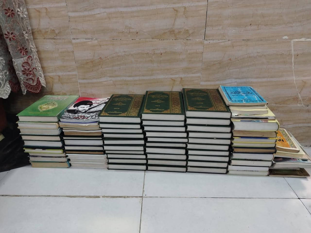 السلام عليكم مجموعة كتب دينية وسائل الشيعة والارشاد 
وبعد هم 
الكتب نضيفات الكتاب على 3
متوفر توصيل بغداد, العراق


**إذا كنت صاحب هذا الإعلان وتريد حذفه لأي سبب، رجاءا أرسل رسالة إلى الدعم الفني**