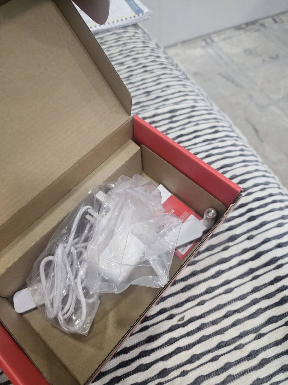 للبيع راوتر استخدام شهر واحد الله شاهد الي يريده يتصل ويدلل ***********
