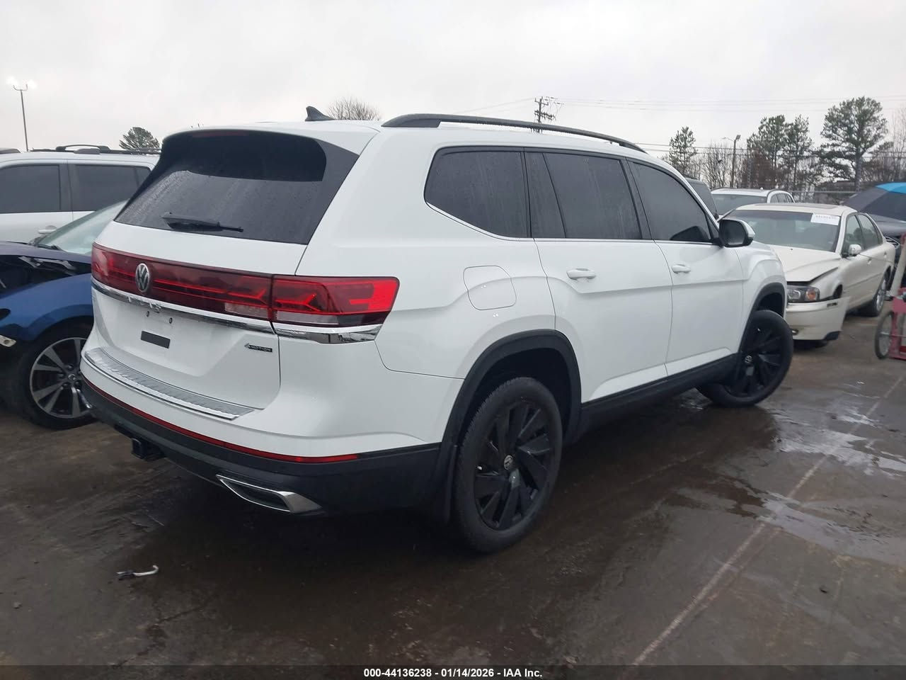 🚨 تنويه مهم
هذه السيارة معروضة في المزاد الأمريكي 🇺🇸
والمزايدة والشراء تتم عن طريق مكتب الباخرة للمزادات 🇮🇶
🔥 تدخل بكتاب الشهداء
───────────────

🚗 السيارة: 2025 Volkswagen Atlas
📅 تاريخ المزاد: 16/02/2026
⚠️ الضرر الرئيسي: أمامي
📏 المسافة: 19,018 ميل
🔧 المحرك: 2.0l i-4 di, dohc, vvt, turbo, 269hp
🔢 رقم الشاصي: 1V2KR2CA1SC508203

───────────────

🔥 مجاناً مجاناً مجاناً
📄 تقرير كارفاكس مجاني بدون أي مقابل
───────────────

🚗 سحب السيارة خلال 24 ساعة من وقت التسديد
💸 حسابات مخفّضة وعمولات أقل من السوق
───────────────

🚢 الشحن متوفر من:
🇺🇸 🇨🇦 جميع الولايات الأمريكية والكندية
➡️ شحن مباشر إلى العراق
➡️ العقبة – جبل علي – ميرسين
───────────────

🛃 تخليص كمركي كامل من ميناء أم قصر
🏔️ تخليص كمركي إلى إقليم كردستان
🇯🇴 شحن مباشر إلى عمّان (العقبة)
🇹🇷 شحن إلى ميناء ميرسين – تركيا
───────────────

🏢 فروع الشركة:
📍 الفرع الأول: بغداد – السيدية – الإعلام
📍 الفرع الثاني: الإمارات العربية المتحدة – الشارقة – الصناعية 4
───────────────

👥 مجموعة البيع والشراء:
https://www.facebook.com/share/g/17pXXBgeeU/?mibextid=wwXIfr

───────────────

🎵 TikTok:
https://www.tiktok.com/@al_bakhera?t=8qGOLioZlVE&_r=1

───────────────

📞 للاستفسار والتواصل     ***********
