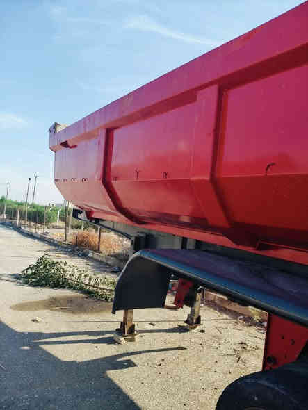 اسلام عليكم ورحمة الله وبركاته عربانه تركي مكفوله من الجفيه ولويه شاصي مكفول دنگيرين الثالث منزوع دناگير 14بلادي مالتهه تايرات 60الناصي باب دفتري هوه عربانه جاهزه جك جديد السعر 65وبي مجال العنوان بغداد جرف النداف الرقم ***********
