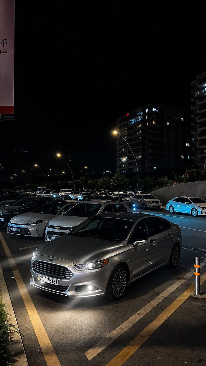 ‏ Ford fusion 2013 SE
‏ Ford fusion 2013 SE

فۆرد فیوژن ٢٠١٣ (Ford Fusion SE)
(سلڤەر)
 مەکینە: 2.5 بستۆن (مەرغوب و بێ کێشە)

 مواسەفاتی SE
 دوو کوشن کارەبا
 تەبرید مەرکەزی
 ئاوێنە ئیشارەت
 سەنەوی و ژینگەی تازەیە و بەناوی خۆمەوەیە

 گێڕ و مەکینە: بەشەرت، بەبێ کێشە و بەشەرتی نەکراوەیی.
 بۆیاخ: بێ بۆیاخە (تەنها ٣ پارچەی گۆڕاوە بە بیلاد، بێ ناوگرتن).
 ئێرباگ: نەتەقیوە و بەشەرت

 نرخ: 9٧$ (٩٧ وەرەقە) و معامەلەیەکی کەمی تێدایە.
 ژمارەی مۆبایل: 📞 ***********
