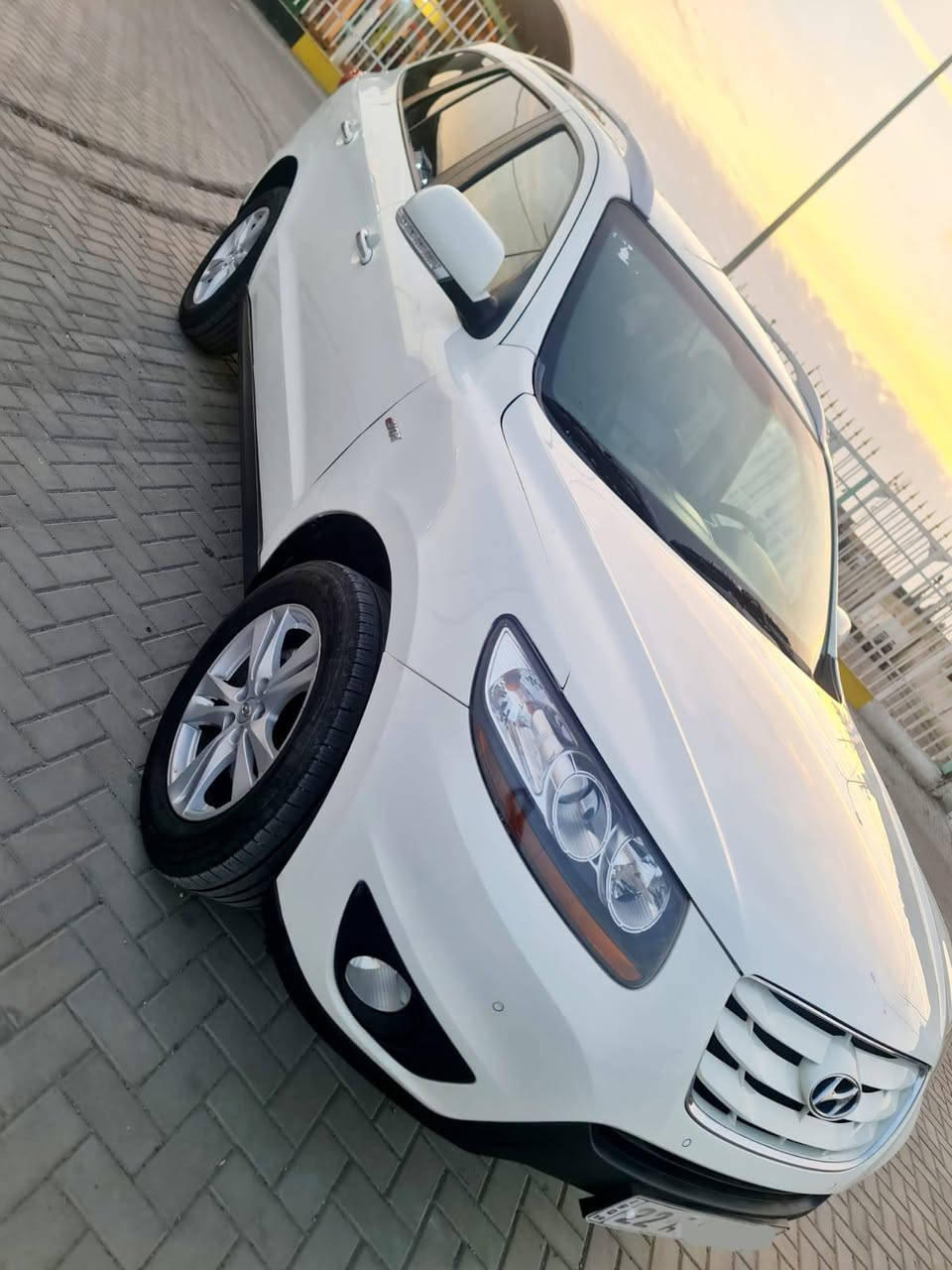 هونداي سنتافي  ادوات ادوات موديل 11 كصه جنطه مكينه كاز 
دخول جديد جازه من كلشي مرقم شمالي طبق الاصل 
السياره فول موصفات 7 راكب تبريد خلفي امامي 
حساسات خلفيه واماميه نظام اسبوت بصمه +بصمه بيبان 
السعر 67 وبيها مجال بصيط حق الجيه مكان السياره البصره للاستفسار الاتصال بالرقم ***********
