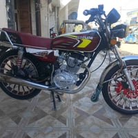 دراجه سيفان   موديل 25 محركها 200 خابرني وتدلل على هذا الرقم ..0773789...