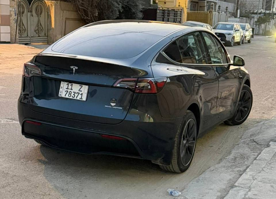 تسلا مودل واي موديل 2024  لونج رينج 
دبل ماطور اون لاين
السيارة ماشية 7000 مايل فقط 
بعدة بحالة الزيرو ضرر السيارة مرفق
بلصور بسيط جدا

💎 ســعــر ✅ ::  الــرد تلقائي 📮

الضرر تبديل باب خلف السائق  
مع بارد بسيط بالجاملغ الخلفي 
سيارة رقم كامل بغداد تحويل مباشر
مكان السيارة بغداد 

رقم صاحب سيارة ::::- *********** بي واتساب
