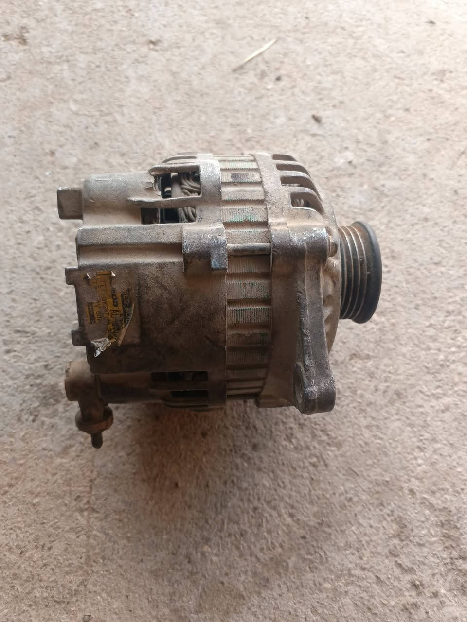 السلام عليكم . غراض كيا سيفيا للبيع
دبل عوزه بس القاعده الفوك شغال مع اللوي

دينمه تفصيخ شغلها فوول

***********
