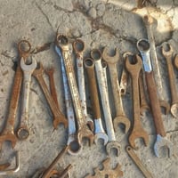 عمي هذني الغراض شكد ماتدفع بيهن بالعافية عليك 07716645586 بغداد الكرخ