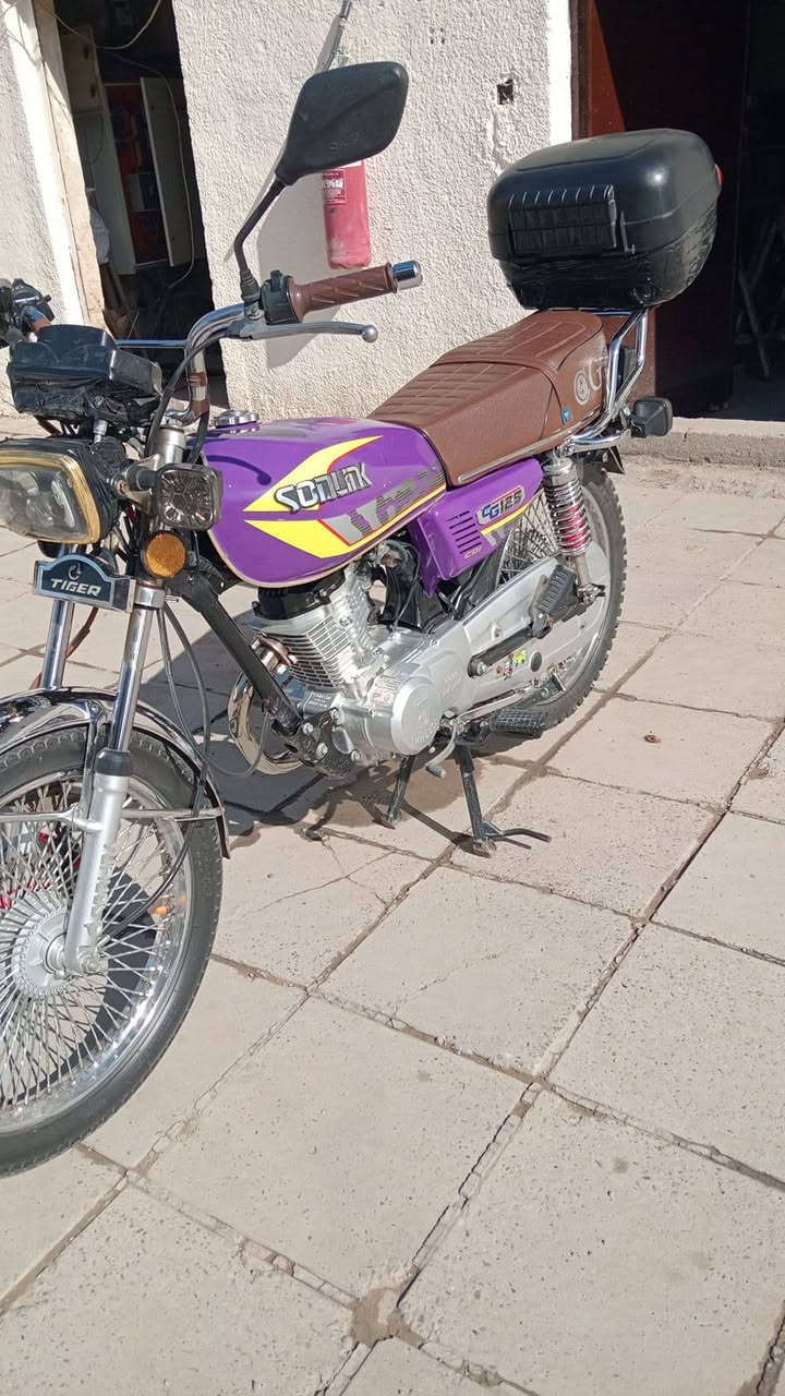 سلام عليكم…دراجه تايكر للبيع موديل 24 اوراقه كامله السعر 700 وبيه مجال العنوان بغداد زعفرانيه …الاتصال ***********
