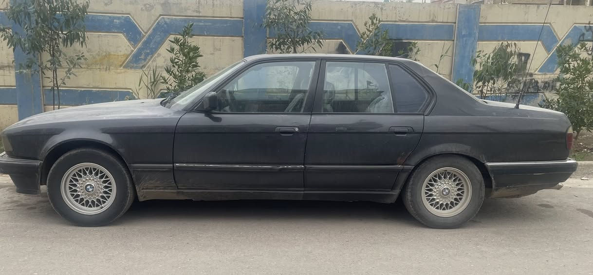 بي ام موديل ٨٨ محرك وكير جدد 35 صدر جديد تبريد شغال تخم تاير سنوية ٢٩ كهربائيات شغالة سنتر شغال السعر ٤٢ الاستفسار ***********
