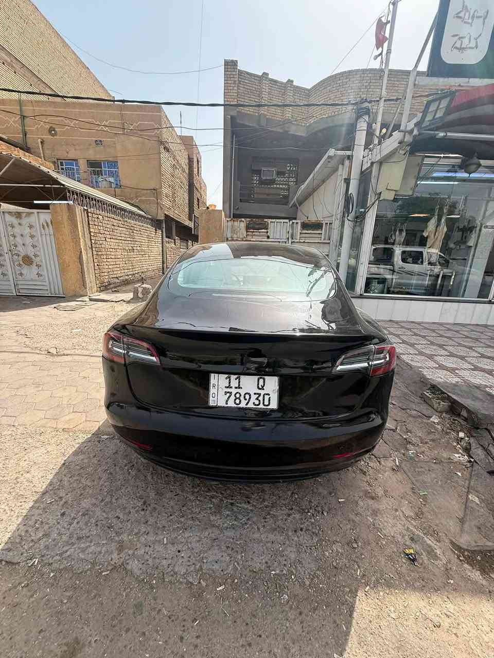 السلام عليكم
تسلا مودل 3 2023 للبيع
السيارة حادثهة جنطة وجاملغات الثنين
وبيهة بارد بسيط 
تك ماطور  اون لاين
داخل ابيض ماشية 47 الف 
السعر 140 وبيهة مجال 
مكان بغداد حي الجوادين
الرقم ***********
