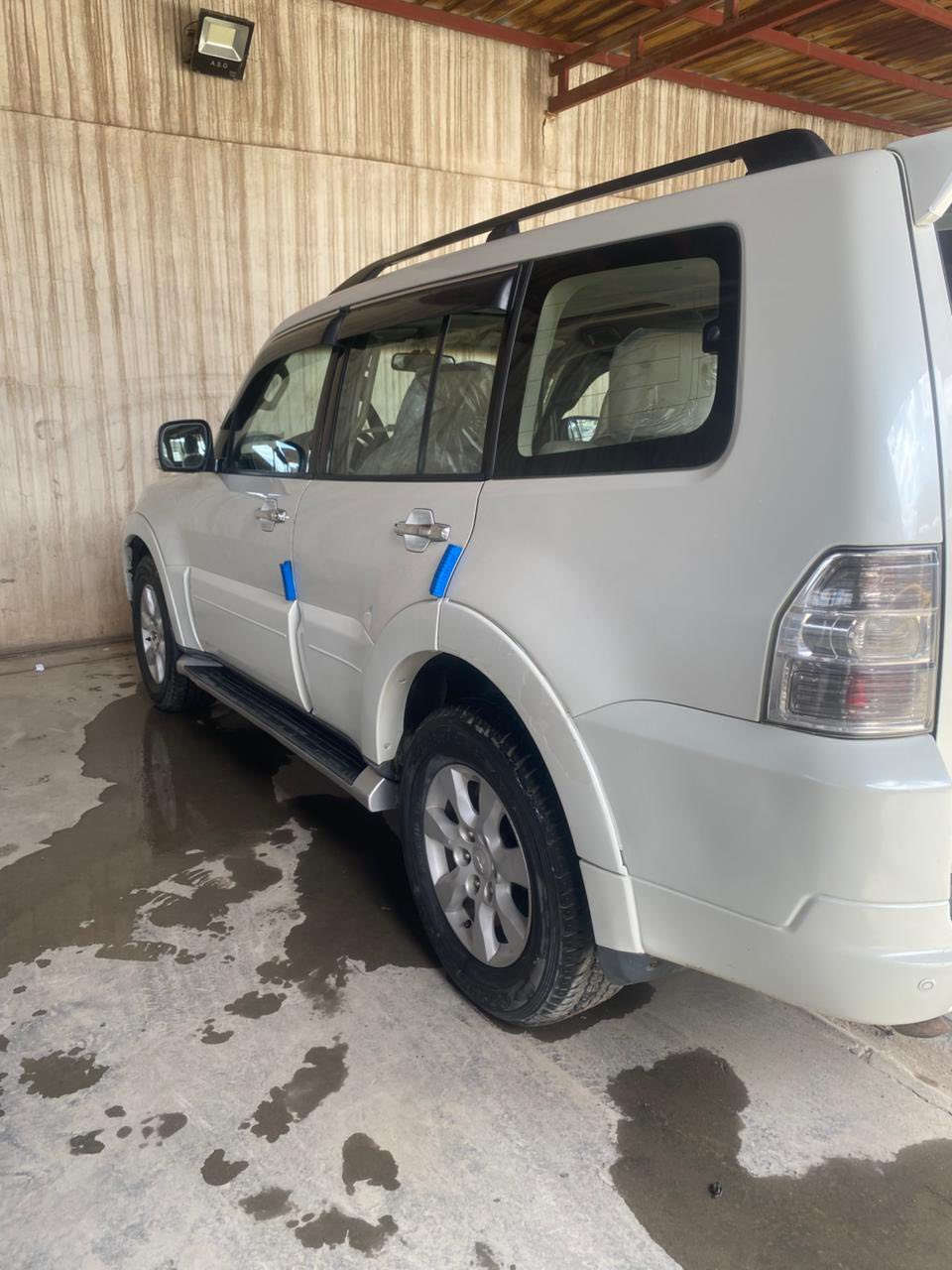 سلام عليكم باجيرو موديل 2010
سياره كير و مكينه شرط لا تبخير لا تنقيص خير من الله 
سياره مكفوله من الضربه 
فول موصفات فتحه سقف 
مكينه 3500 لا تبخير لا تنقيص 
تبريد 3 قطع ثلج 
تحكم ستيرن 
مري شفط 
سستم صوت بلادي ١٢ سماعه 
شاشه اندرويد 
داش كام 
كامره خلفيه 
قطعتين صبغ فقط من دون ضربه !!!!!
سياره باسمي !!!!!!
سعر 125$
***********
***********
