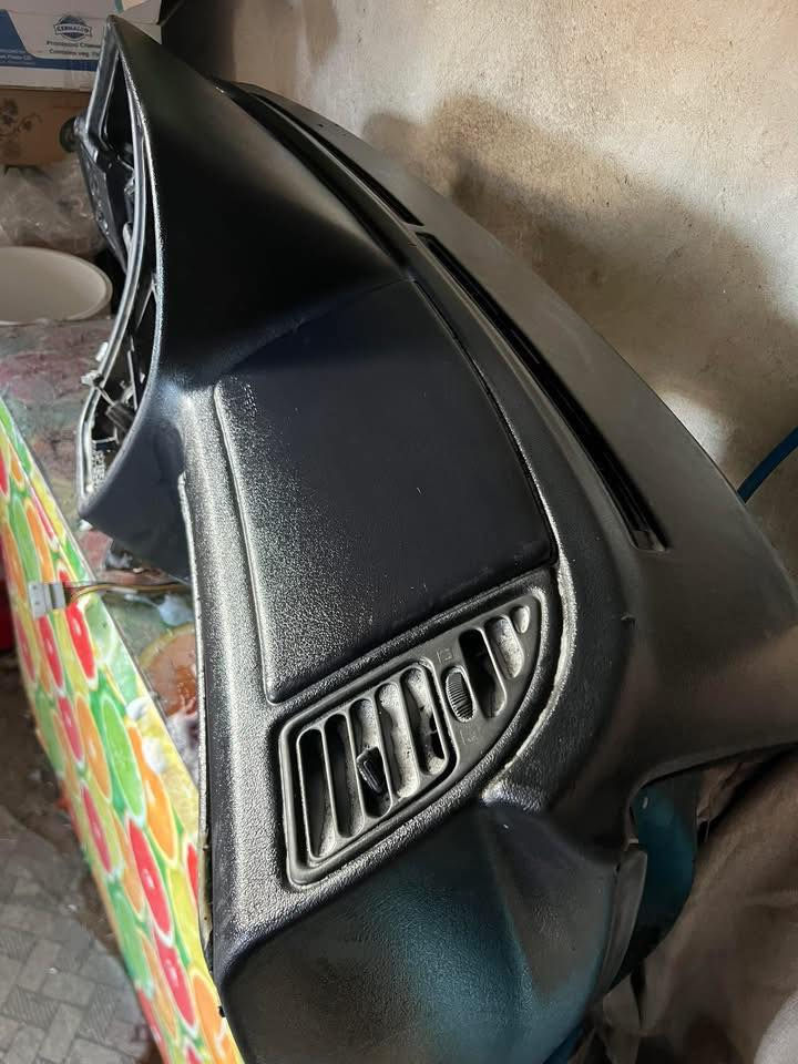 عرض لفتره محدوده دشبول بيجو 306 بدون كسر ولا فطر وقواعد سليمه مع ضفيره كامله مع فيوزات مع تكت تبريد مع ساعه كيجات  السعر 160الف 
ومجموعه فان كامله مه فان وراديتر تدفى كامله ب100الف 
فقط فان 50الف السعر مخفض 
الاتصال او واتساب الحجز ***********
مكاني بغداد ناحيه الرشيد
