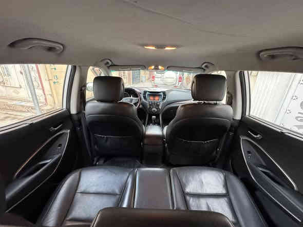 السلام عليكم...   جديده جدا سنتافيا 2018  امريكي حادث  سرقه بابتين فقط

-ماشيه ٧٠ الف حقيقي

بصمة تشغيل 

-بصمة ابواب

-رادار مانع اصطدام 

-ستيرن تدفئة

-ثلاث أنظمة للقيادة

محرك 2000 تيربو

-ظبط كشن وضع قيادة

-تحكم ستيرن جهتين فول 

-شاشة اعطال 

-اشارة ترحيب 

بردات بلاديه

جنطه كهرباء

شاشه وكامره 

داخل صاج

فول تحكمات ستيرن

اشاير مري

كشنات جلد وكهرباء

تدفئه كشنات

 لد امامي خلفي

-خمسة راكب 

- أوتوا هولد

-اشارة نقطة عمياء

سعرها ١٥٠ 
***********
