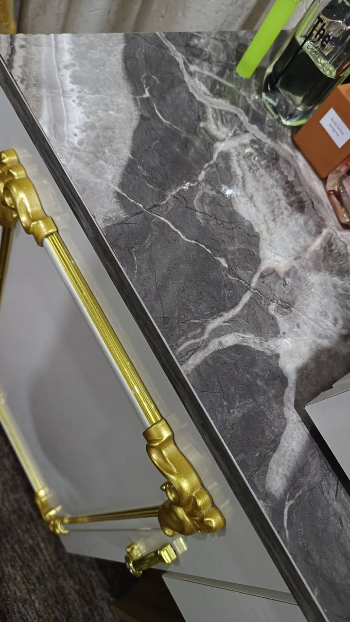 غرفه تركي 8وقطع وزن ثقيل
⭕الغرفه مال بيت مو محل 
⭕كنتور 270سم 
⭕الچربايه مخزن 
⭕الغرفه مطعم 3 الوان ابيض خشبي مرمر 
⭕تجي بيها اضائه لد چربايه وميز تواليت 
⭕الغرفه نظيفه كلش بيها ضمان فتح وشد 10 مرات 

⭕اكرر الغرفه كلش نظيفه 

💵السعر 625الف


**إذا كنت صاحب هذا الإعلان وتريد حذفه لأي سبب، رجاءا أرسل رسالة إلى الدعم الفني**