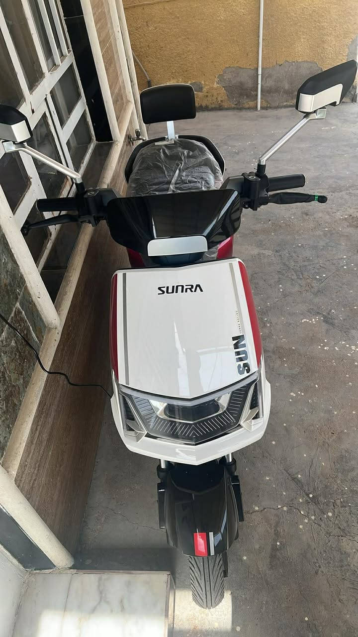 سلام عليكم دراجه شحن جديده زيرو صارلها يومين من طالعه سعر مليون وبيه مجال بغداد ناحيه الرشيد ‭
‭0773 745 7443‬ ‬
