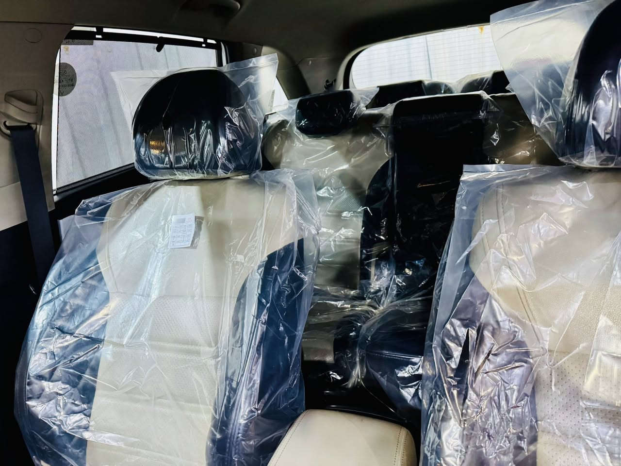 بس الي يدور جديد يتصل✔️
للبيع كيا سورنتو2020 رقم ذي قار   الرقم الجديد.هزه وسنويه جدد  تحويل مباشر سنويه جديده خليجي مكفوله كفاله سياره احلى من الصور✔️
ماشيه75 حقيقي شرط🔥

فول مواصفات 1/1قماره حديد ✔️✔️
بصمه تشغيل 
بصمه أبواب 
كشنات  كهرباء🔥 
5كامرات ب دقه 360 درجه ✔️✔️
ويل كروم 19 
سايد بريك دگمه✔️
كار بلاي✔️✔️
جنطه كهرباء ✔️
أشاره ب المري + شفط كهرباء✔️
شحن لاسلكي ✔️
ترحيب عند الاقتراب 
نضام عدم الخروج عن المسار✔️ 
بردات خلفيه بلاديه ✔️
تحكم ستيرن ✔️
مانع انزلاق وانحدار 
4وضعيات قياده✔️
مثبت سرعه
حساسات  امامي خلفي✔️
6 سلندر 3500cc✔️
7 راكب ✔️
3 قطع تبريد  ✔️
وبعد بيهه مواصفات غير مذكروه 
السياره جاهزه تبريد ثلج حداديه تخم تاير ✔️

مكان السياره الناصريه مركز❤️❤️
رقم الهاتف ✔️✔️

***********. الشراي يتصل ☎️
