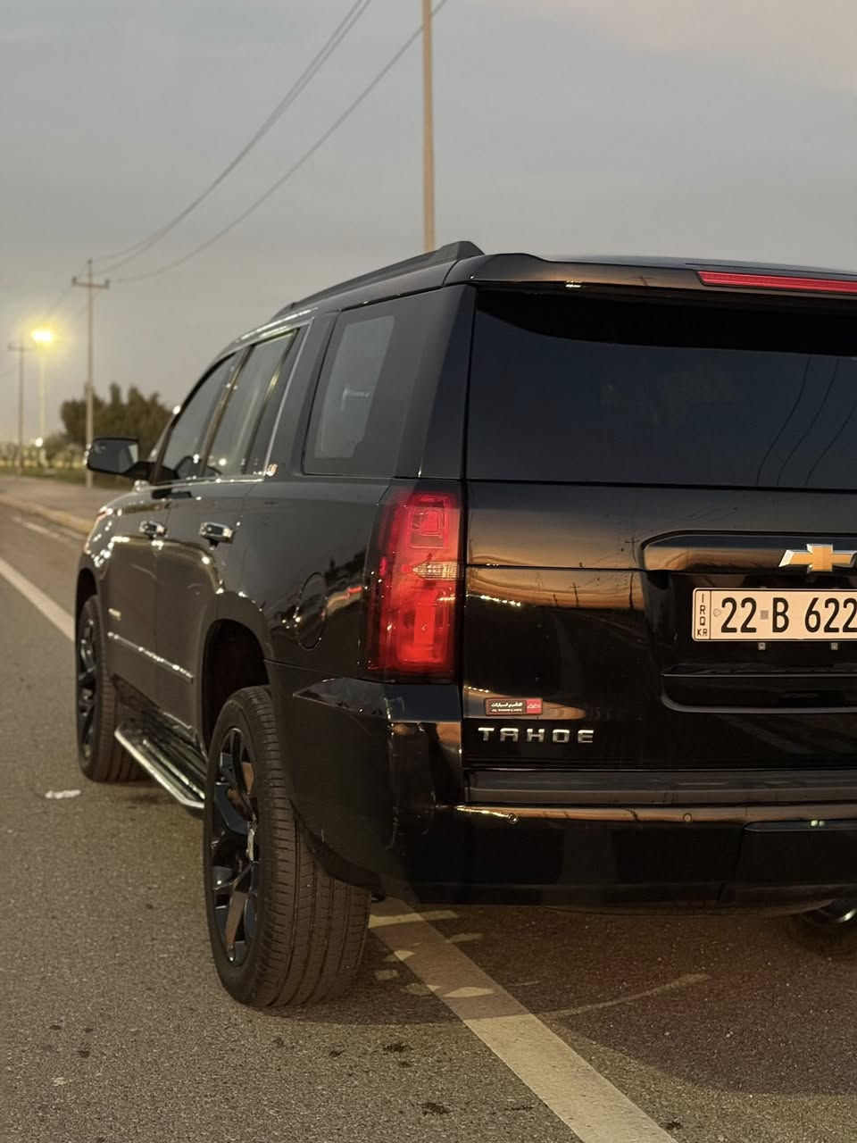 تاهو وارد امريكي موديل 2018 LT 1
دخولها للعراق كلين تايتل 
بالعراق صار بيه 3 مكانات تعديل بارد او 4 صغار 
جاملغ السكن شبر تقريبن وبين باب السكن وخلف السكن ايضاً بيه تعديل 
مكفوله من الصبغ والتبديل والجلج
مواصفات 
سلايت 
كشنات خزن وكهرباء وهيتر 
كشن vip 
صندوق جك 
محرك 5300 V مكفول مامفتوح 
گير دبل اكسل مامفتوح وبدون عيب 
رادار امامي وخلفي 
تحديد مسار 
وسلايد روف 
وباقي المواصفات المعروفة 
ماشية 132000 كم 
سعرها 340 ورقة وبيه مجال بسيط 
للاستفسار الاتصال 
***********
*********** 
#مكان_السيارة_كركوك
