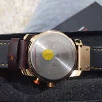 مزاد • اعلى سعر • ساعة