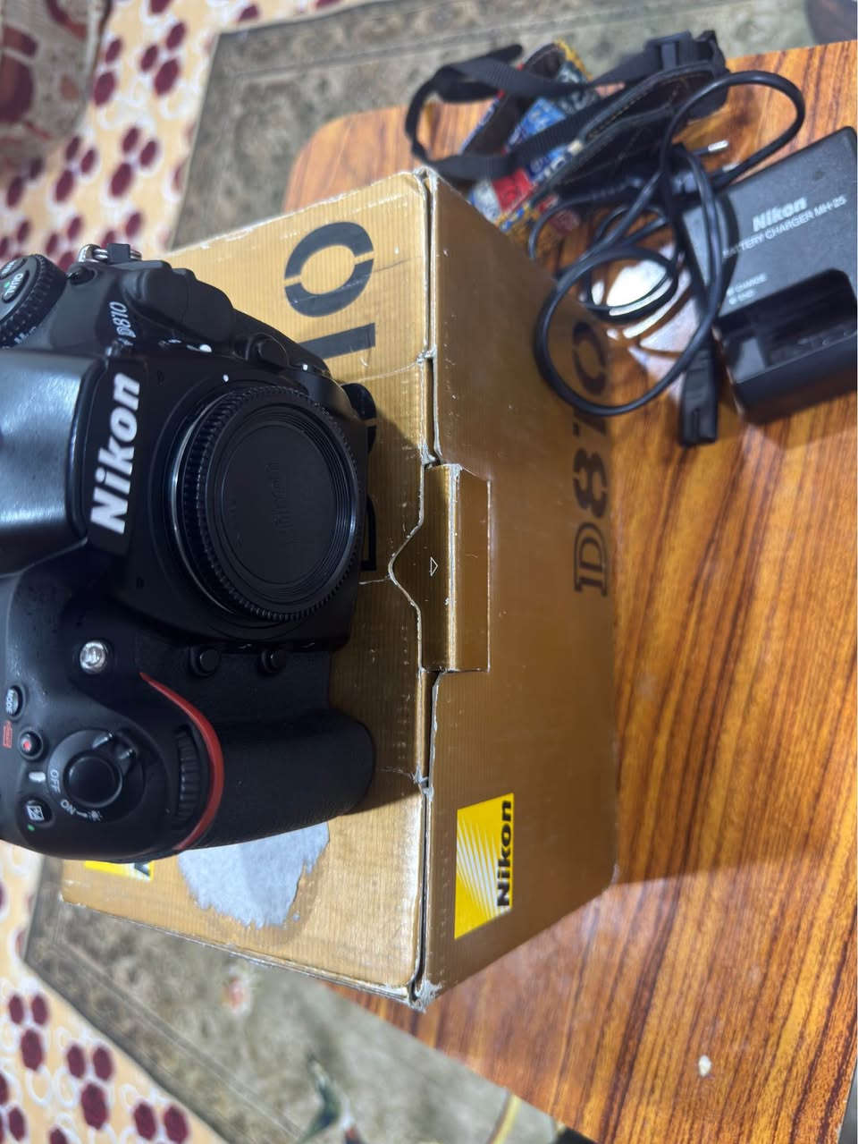 كاميرا نيكون بدي 810 فقط نظافه فول100‎%‎
كامله ملحقاتها مع كارتون كامره استخدام شخصي
مكان بصره
950الف بيها مجال شراي يجي خلص
اتصال  *********** البصرة, العراق
