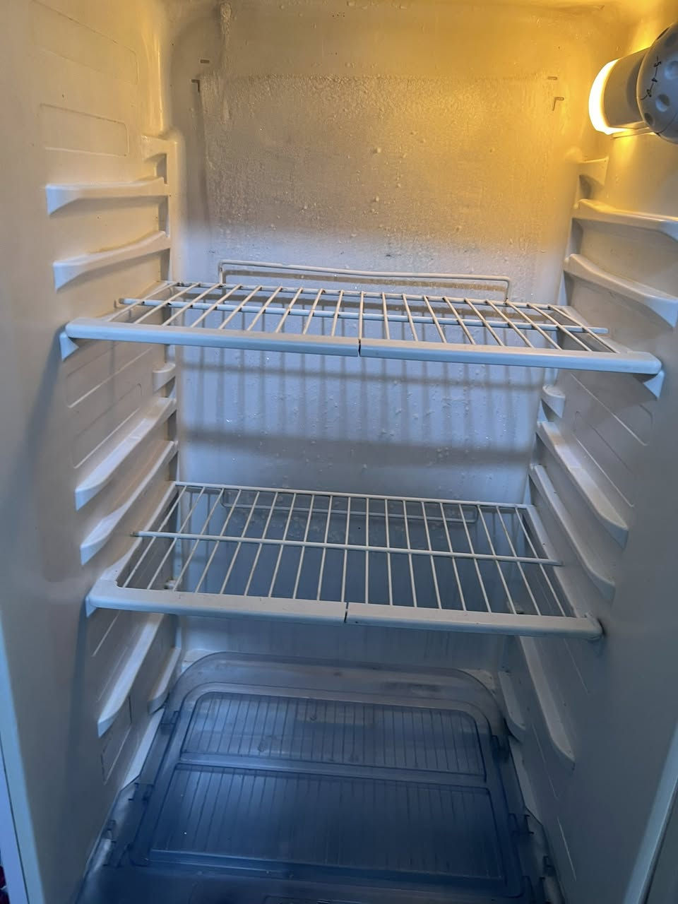 ثلاجه بدون تصليح ب100 وبيها مجال


**إذا كنت صاحب هذا الإعلان وتريد حذفه لأي سبب، رجاءا أرسل رسالة إلى الدعم الفني**