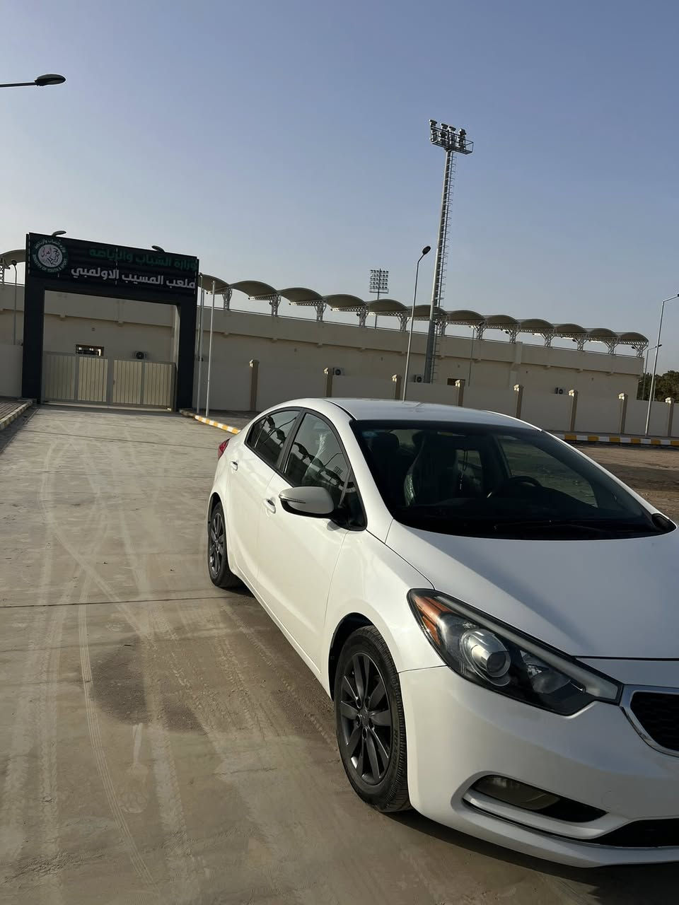 السلام عليكم 
كيا فورتي 2016
كلين بدون صبغ ( فقط دعاميات صبغ )
رقم بغداد بإسمي سنوية لل ٢٠٢٨
المواصفات Ex
مكينة دوش 2000
السيارة جاهزه ما ناقصه شي 
السعر 128 $
هاتف ☎️ ***********
بابل المسيب
