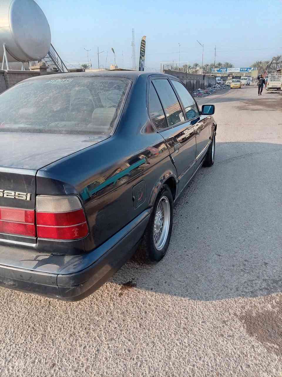 سلام عليكم ورحمة الله وبركاته
بيئم موديل 1990 سياره خير من الله كير مكينه
خير من الله مصبوغه جماليه تحويل مباشر
رقم صاحب السياره 
*********** واتساب موجود
السعر 62 ورقه وبيه مجال
