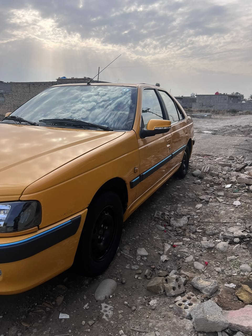 بيجو بارص 2018 بيه جاملق بنيد طاير وبدلته لابلادي مالته موجود مصفره هيئه وغرمات السياره بسمي تحويل ثاني يوم مكانه بل شعله سعره 55 وبيه مجال ***********
