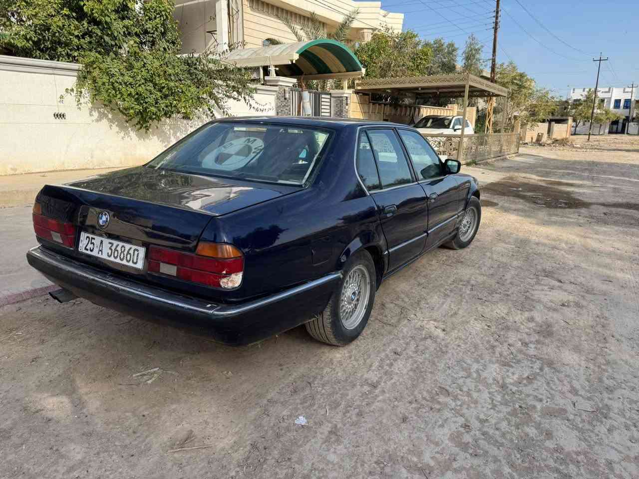 السلام عليكم للبيع  فقط اعتذر عن المراوس BMW حجم 735 اميل موديل 91 بجم عريض صدر امامي خلفي تمام محرك كير تمام تبريد شغال  ادامة كاملة لمنظومة بانزين فتحة شغالة مصبوغة عام تخم تاير جام 4 شغال كهربائياتها كلها شغالة  رقم كركوك دولي باسمي سنوية الى 31 نقص بيها بنيدهايرادله صبغ وطخة بالدعامية الامامية جهة السايق ودوشمة كشنات خلفية فقط  العنوان سامراء السعر 45 ورقة وبيها مجال والفديو موضح اغلب تفاصيلها رقم التلفون ***********
