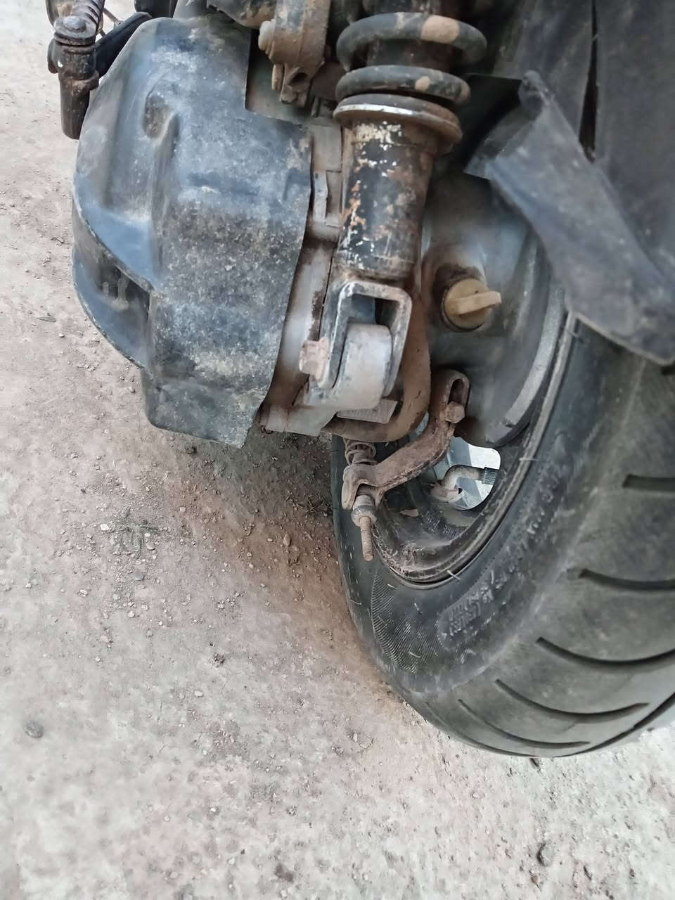 سلام عليكم دراجة البيع ماكس 140 دراجة نكرة سلف مكينة ناعمة دراجة مابيهة نقص علا أيدي سلف شغال كهربايتة كاملة خير من الله كفرات اصليه ***********
