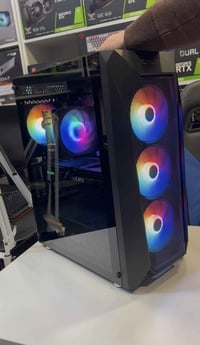 كرت RTX 4070 Super • معالج R7 8700f • ذاكرة 32GB DDR5