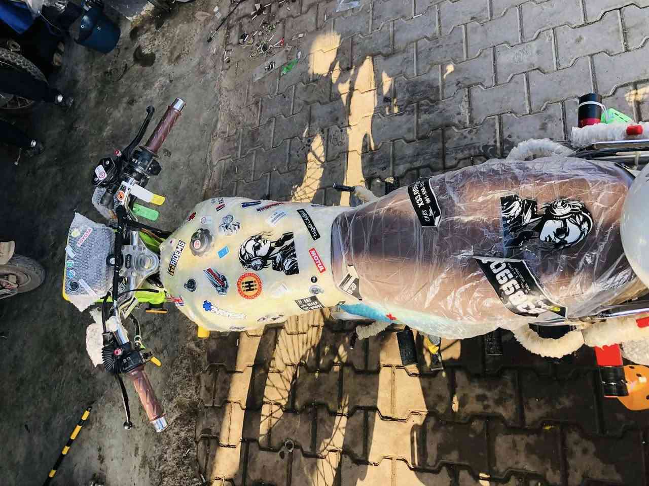 ﮼السلام عليكم 
موطور سونلك  
موديل 24✈️ لون مميز 
منفيس سويجات 
كامل بعدو شركه
السعر 700وبي مجال

 لا تراسلني خاص خابر ودلل ‭0780 196 3243‬
