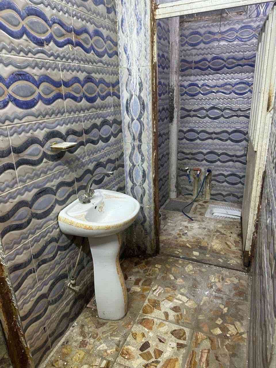 🔸 شقه #للايجار ✅
65 متر بناء نضيفه مرتبه 🔑كامله مكمله

🔸طابق اول تحتوي عل صاله ومطبخ وصحيات 
وغرفتين نوم كبار 

🔸الموقع الشقه📍الشعب شارع الصحه قرب 
جامع الحق تجاريه
 
🔸السعر الايجار : نهايته 300الف قفل رجاءا بلا احراج

🔸يرجى الاتاكد من قراء المنشور قبل لاتتصل وتتعنه هل يناسبك او ميناسبك كافا التفاصيل مذكوره واضحه مع الصور تحياتي للجميع

معروض بمكتب ابو علي الدراجي للعقار 🏛️
الشعب-نهايت شارع الصحه-مقابيل كرزات ركن الصحه 
*********** 📞
*********** 📞 
 *********** 📞
